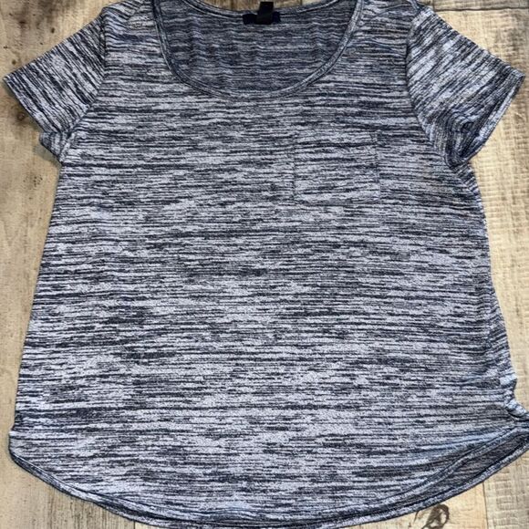 GAP Tops - GAP shirt-‎ size L